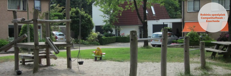 Robinia zandtoestel speelplek Compelhofhoek