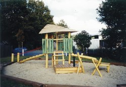 Zand- en waterspeeltoestel Batakhaus